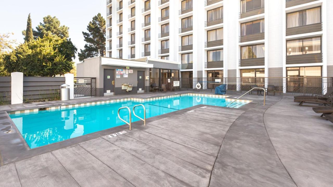 Holiday Inn San Jose-Silicon Valley By Ihg Buitenkant foto